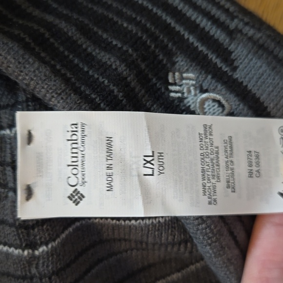 Columbia Youth Urbanization Mix Reversible Beanie Geo Line L/XL - Picture 5 of 7